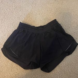 Hotty Hot Lululemon shorts 4”